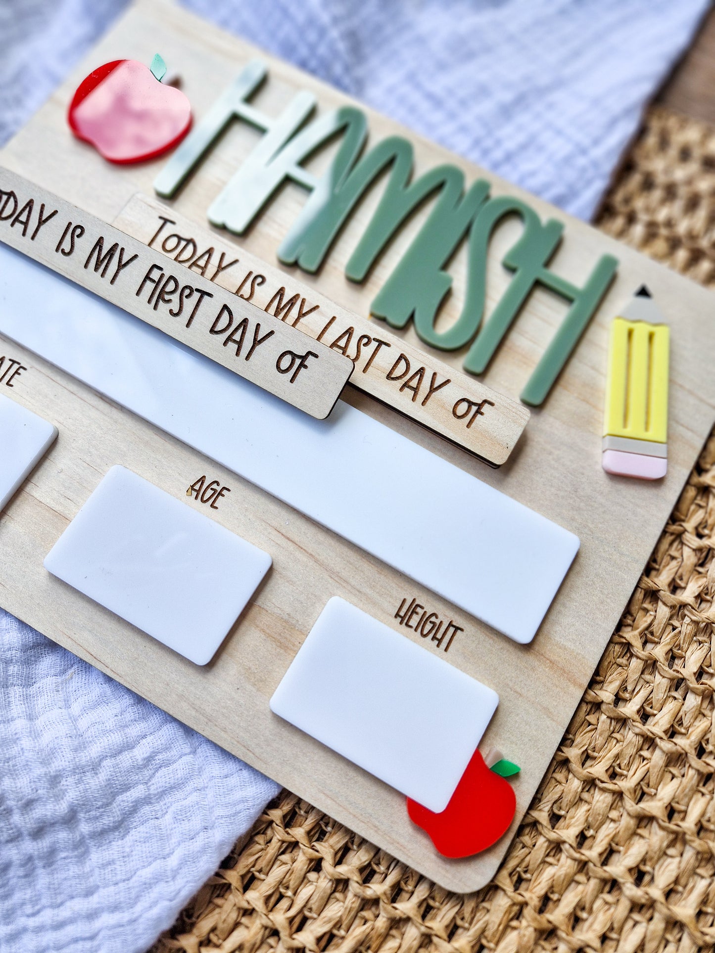 Mini First/Last Day Board Apple & Pencil