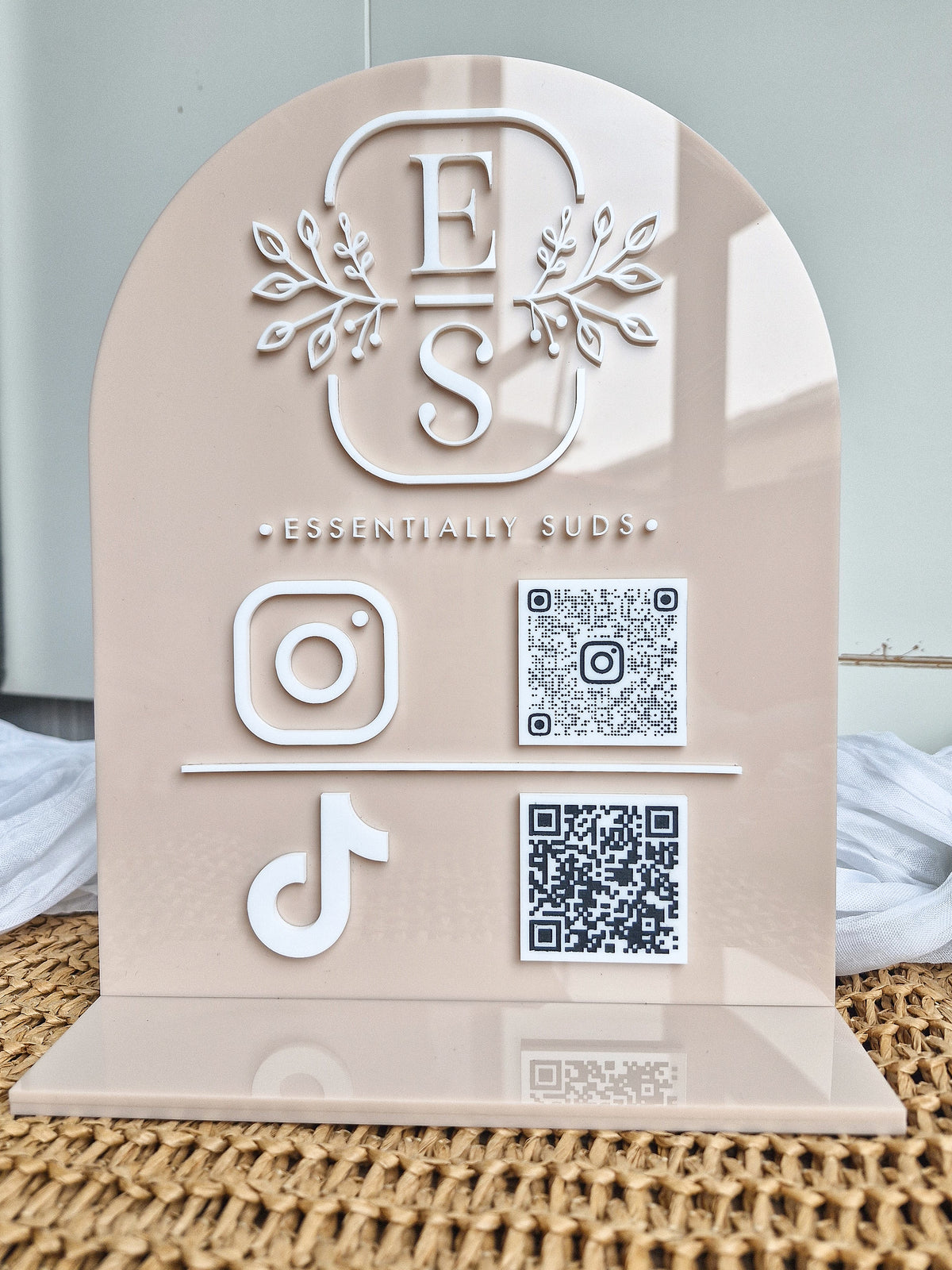 Mini Business Social Stand