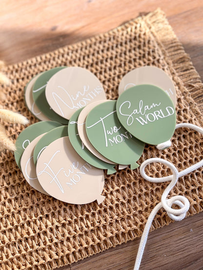 Baby Milestone Plaques - Balloons
